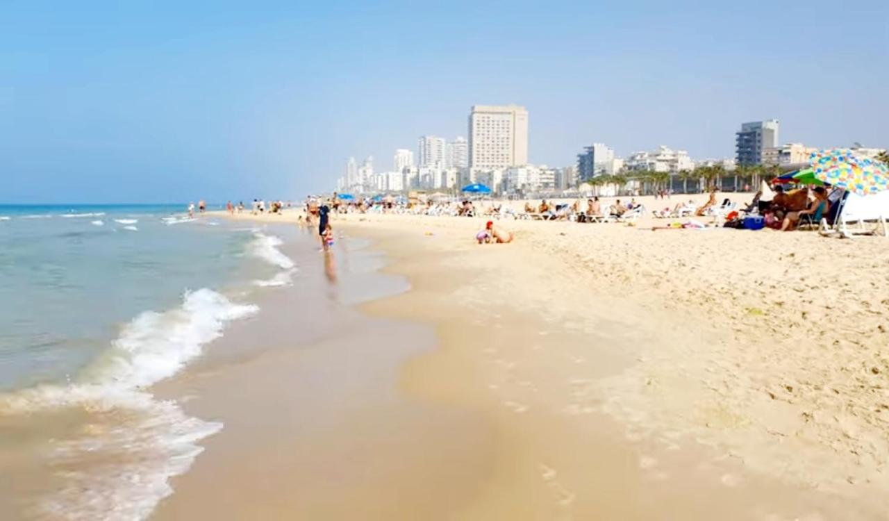 612 Apartment On The Beach Bat Yam Εξωτερικό φωτογραφία
