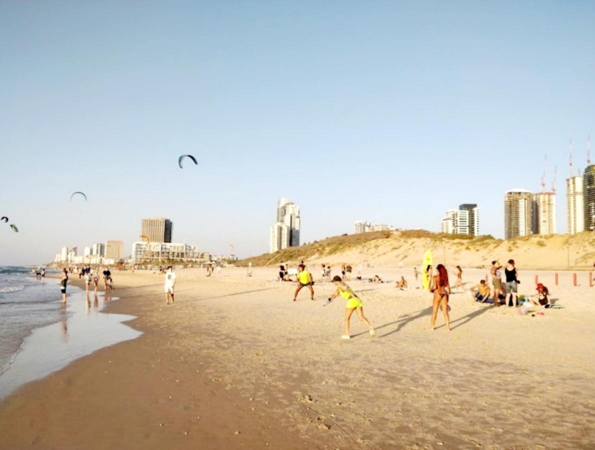 612 Apartment On The Beach Bat Yam Εξωτερικό φωτογραφία