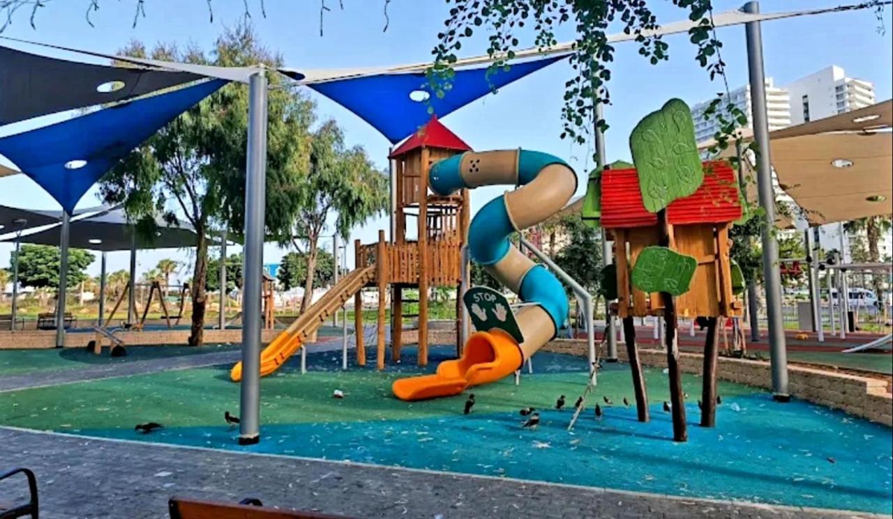 612 Apartment On The Beach Bat Yam Εξωτερικό φωτογραφία